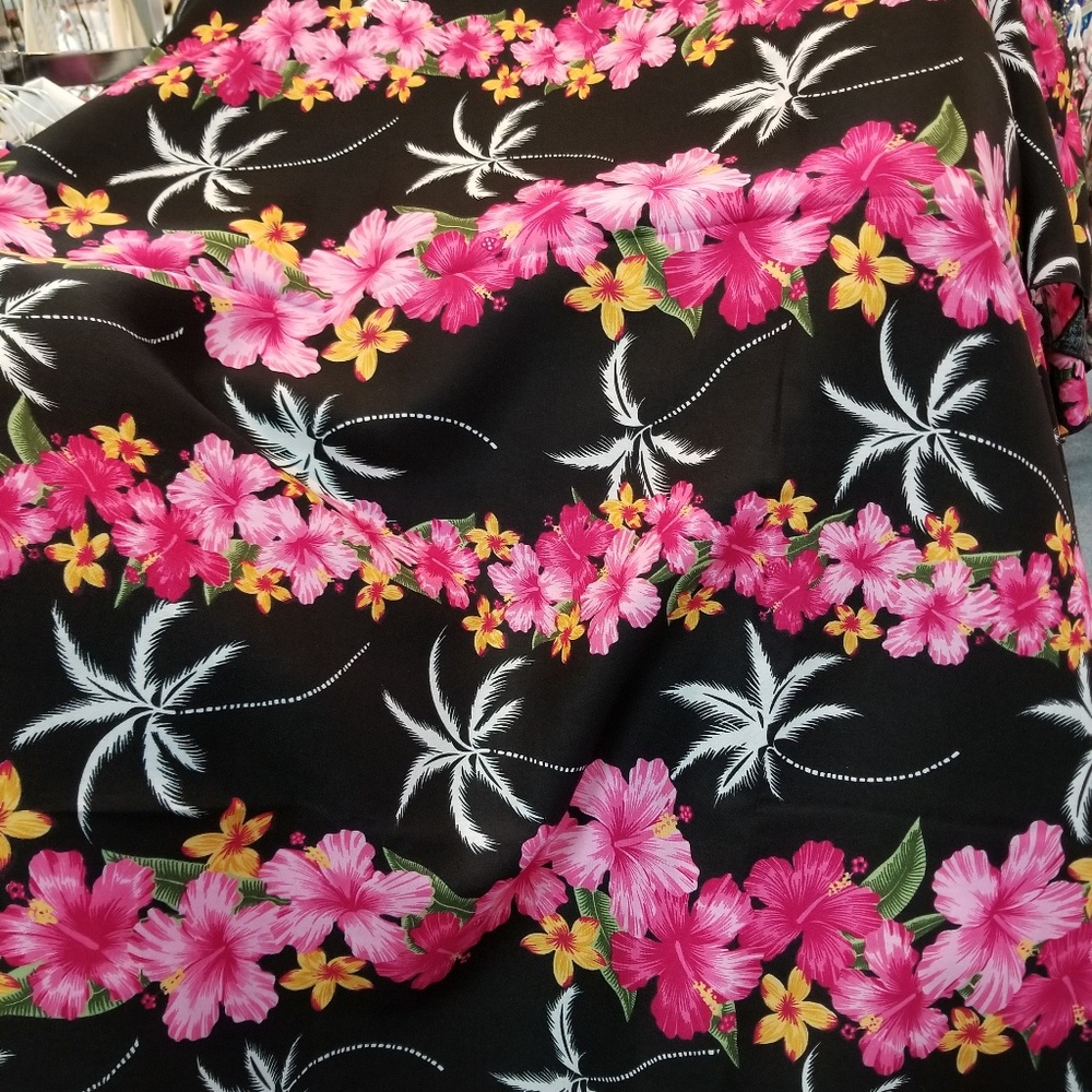 SARONGS - Picture 5 of 8